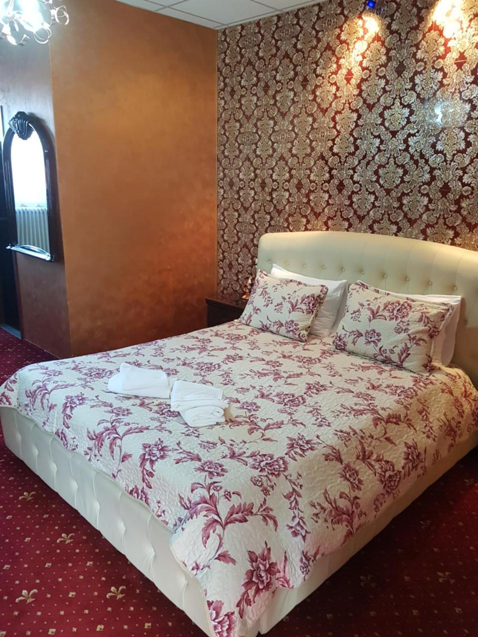 Apartamento Liberty Junior Făgăraş Exterior foto